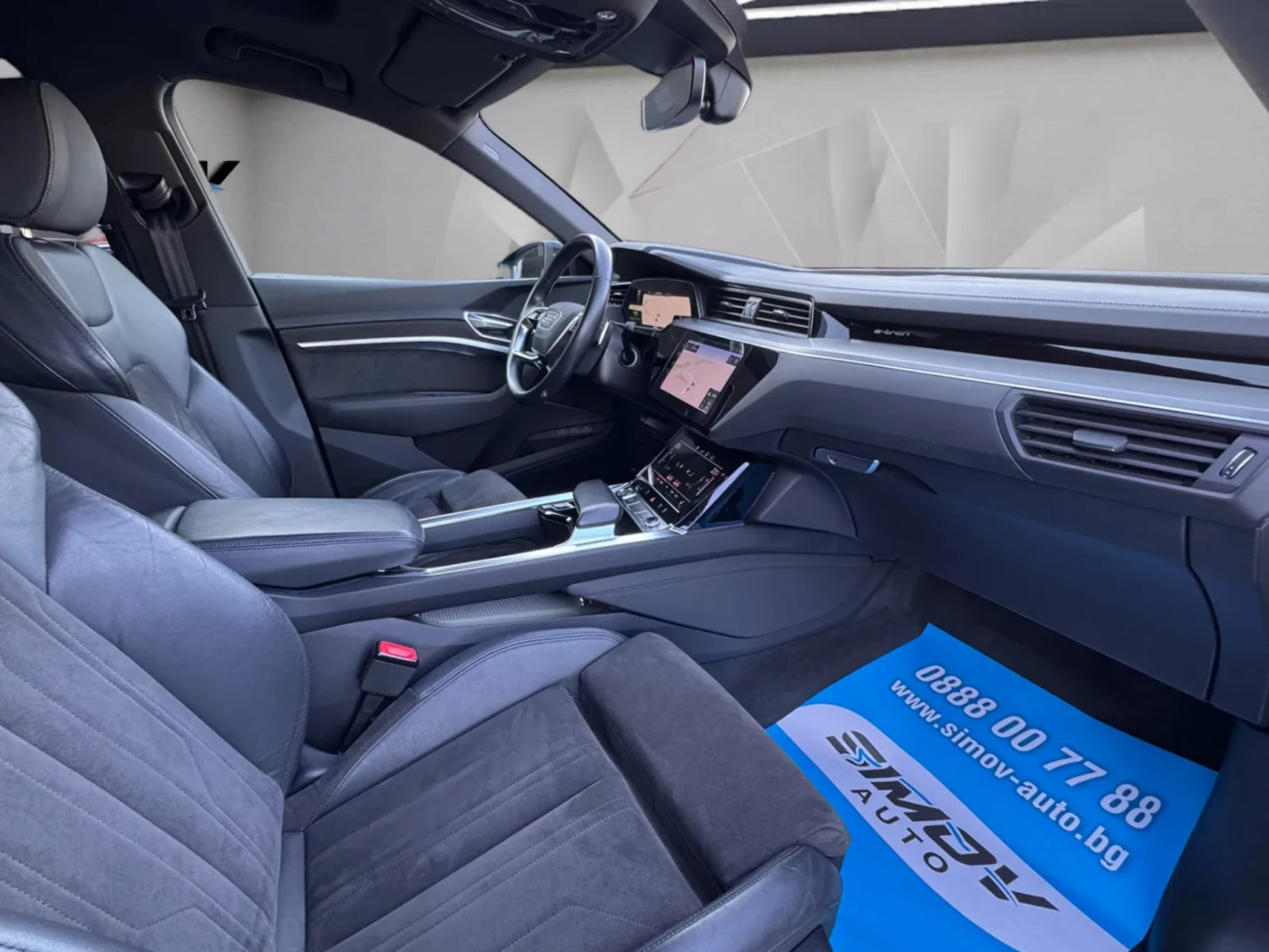 Audi E-Tron 55 S-LINE HEAD-UP ПАНОРАМА ВАКУМ KEYLESSGO APPLE, снимка 14 - Автомобили и джипове - 56010984