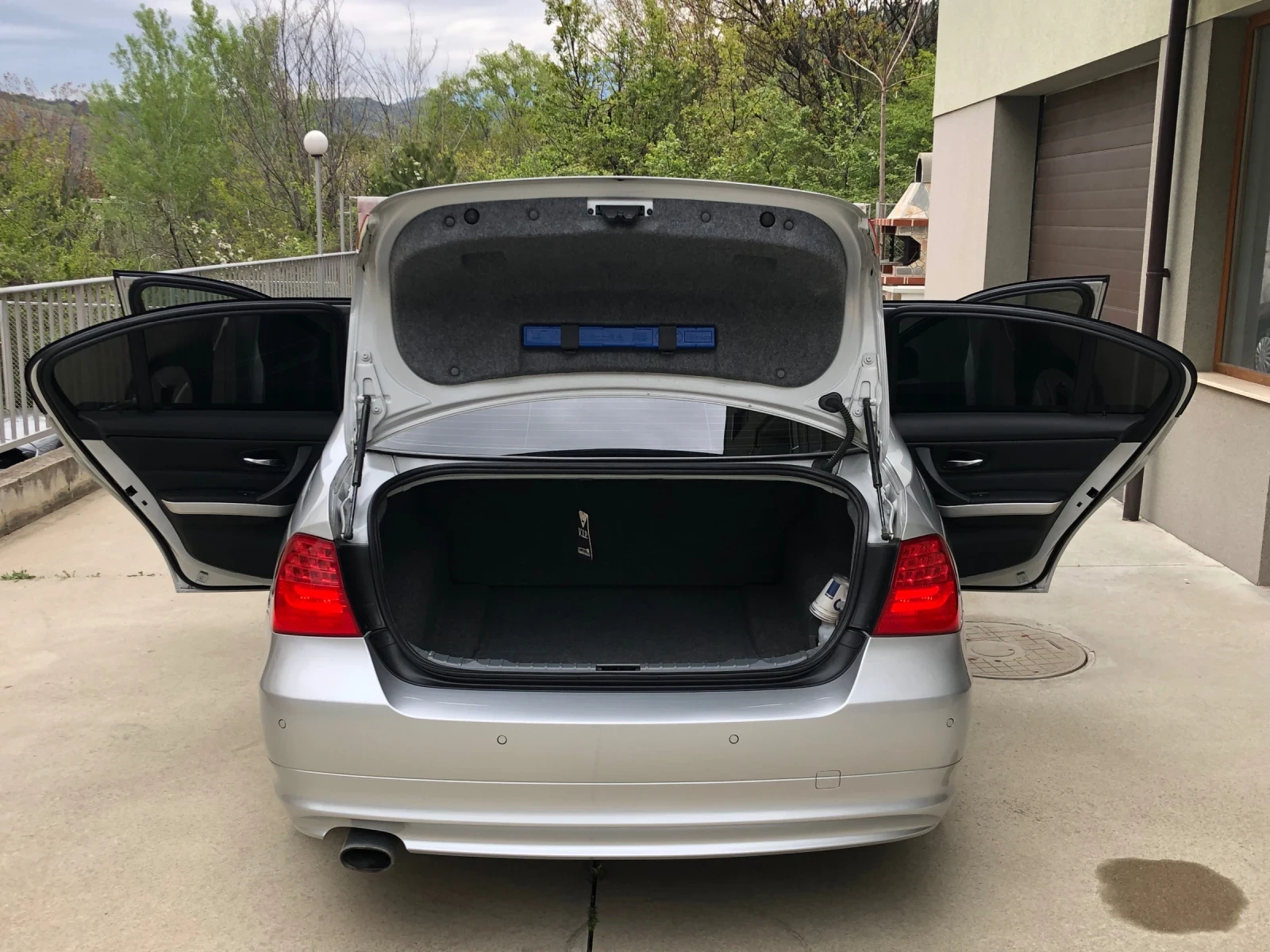 BMW 320, снимка 9 - Автомобили и джипове - 56130628