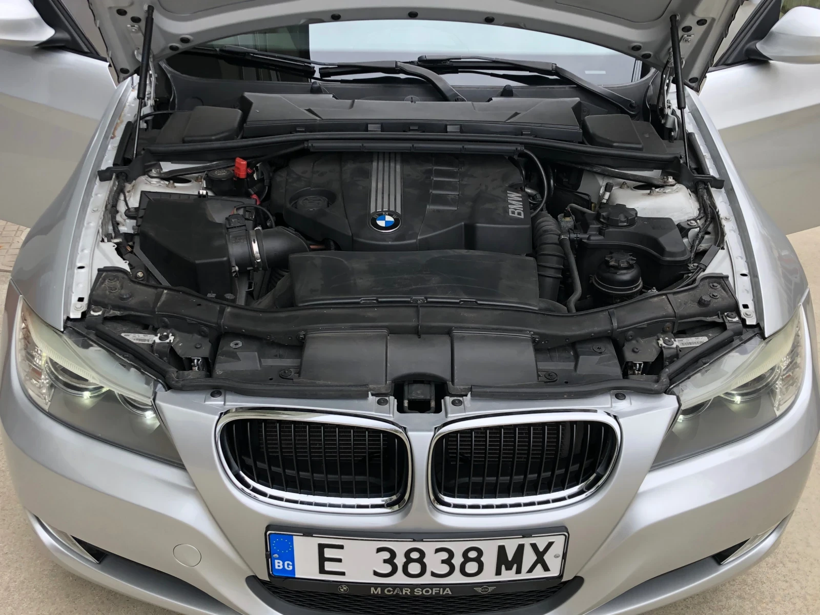 BMW 320, снимка 10 - Автомобили и джипове - 56130628