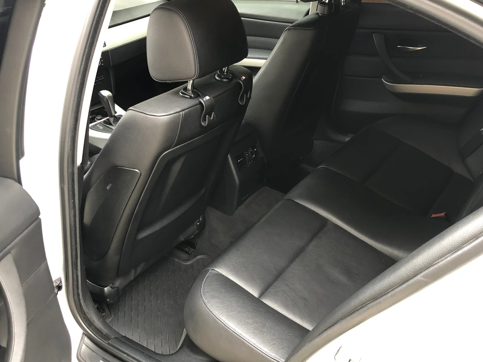 BMW 320, снимка 6 - Автомобили и джипове - 56130628