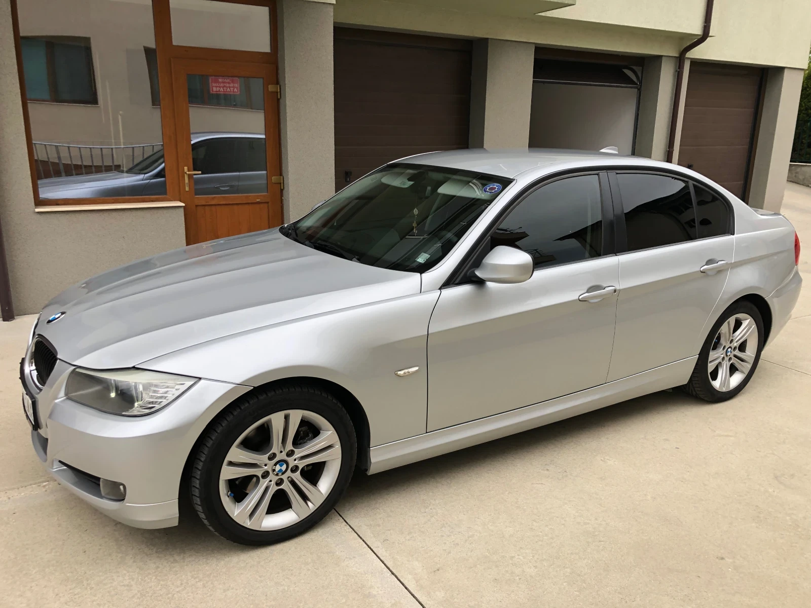 BMW 320, снимка 2 - Автомобили и джипове - 56130628