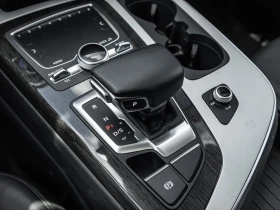 Audi Q7 * Quattro* ПАНО* KEYLESS* Camera* ПОДГРЕВ* 360* , снимка 11