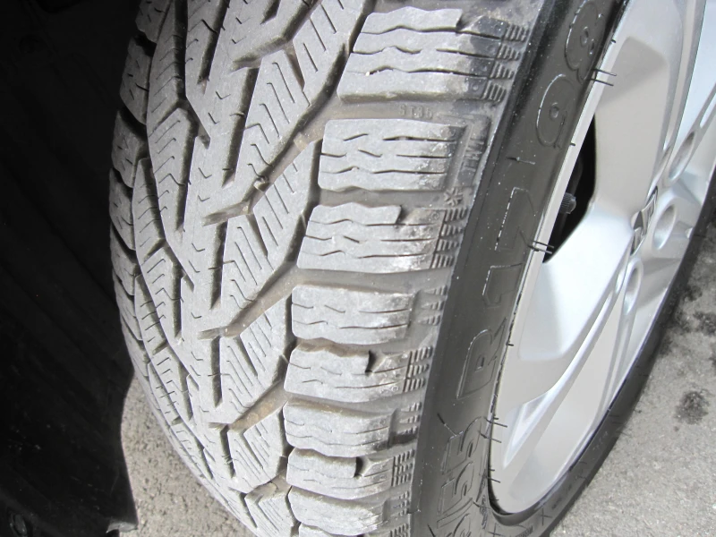 Suzuki Vitara 1, 6-Газ.Инж.4х4, Дистроник, снимка 15 - Автомобили и джипове - 51455812