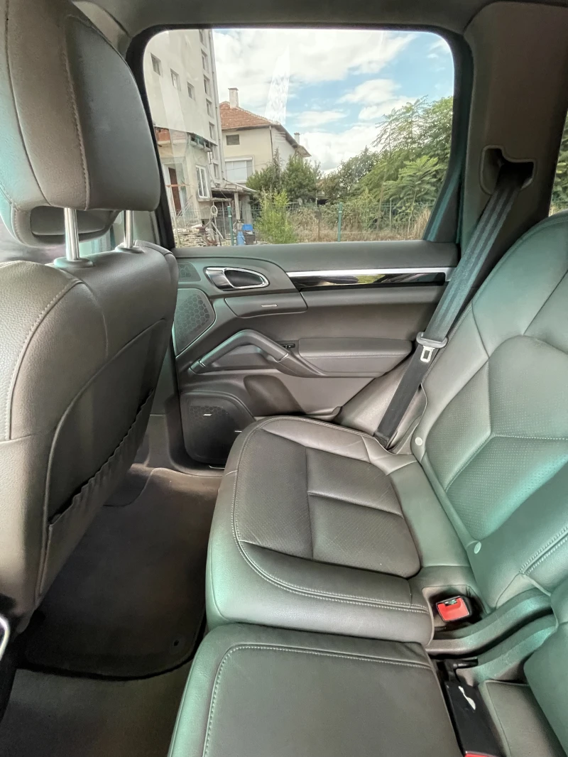 Porsche Cayenne, снимка 17 - Автомобили и джипове - 52645568