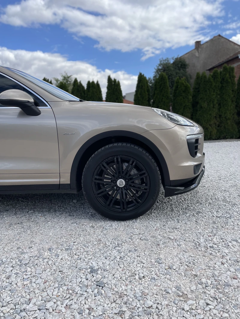 Porsche Cayenne, снимка 3 - Автомобили и джипове - 52645568