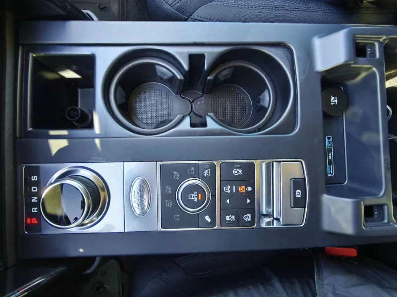 Land Rover Discovery L462, снимка 12 - Автомобили и джипове - 52910028