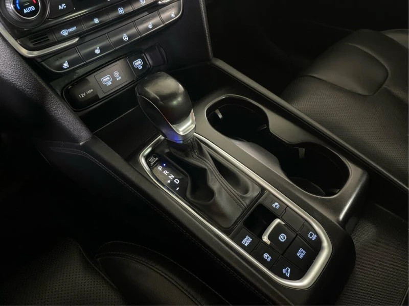 Hyundai Santa fe Luxury* 4X4* Pano* Обдух* 360* Кожа* Подгрев* , снимка 12 - Автомобили и джипове - 52699659