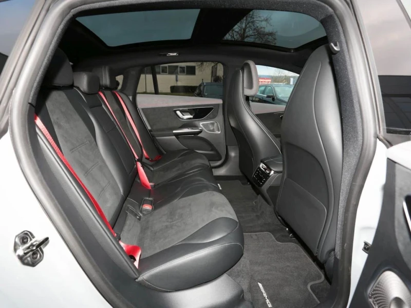Mercedes-Benz EQE 43 AMG/4-MATIC/BURM/PANO/DISTRONIC/360/, снимка 14 - Автомобили и джипове - 53073361