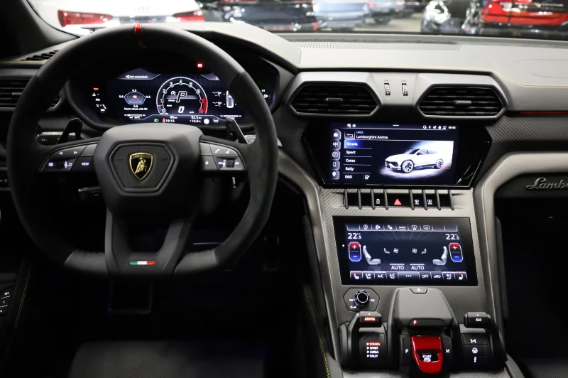 Lamborghini Urus PERFORMANTE* CARBON* CERAMIC* AKRAPOVIC* 23"* , снимка 10 - Автомобили и джипове - 53396858