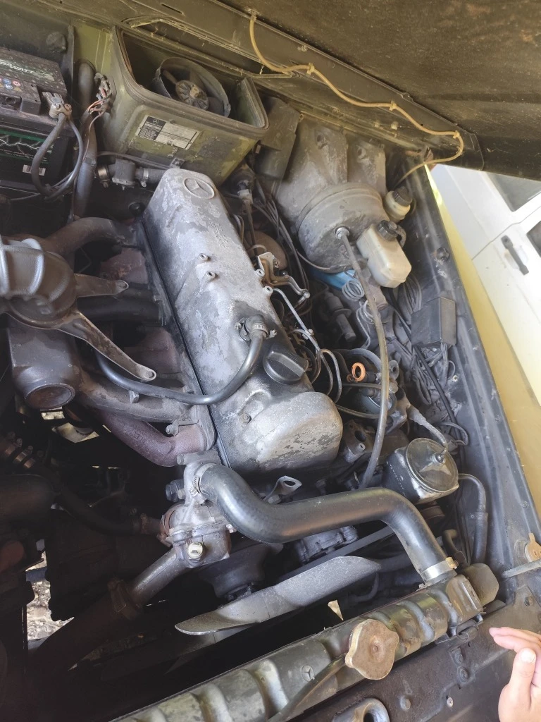 Mercedes-Benz G 300, снимка 9 - Автомобили и джипове - 56735351