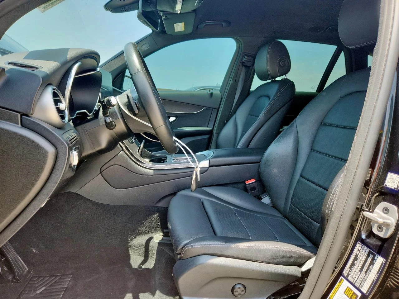 Mercedes-Benz GLC 300 4MATIC/FACELIFT/DIGITAL/КЛИП НА ДВИГАТЕЛЯ - изображение 7