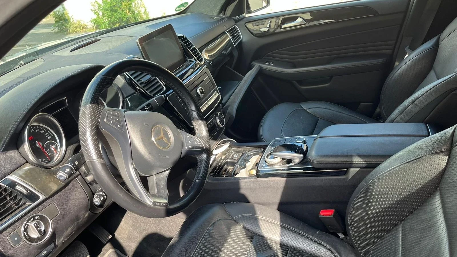 Mercedes-Benz GLE 500  - изображение 6