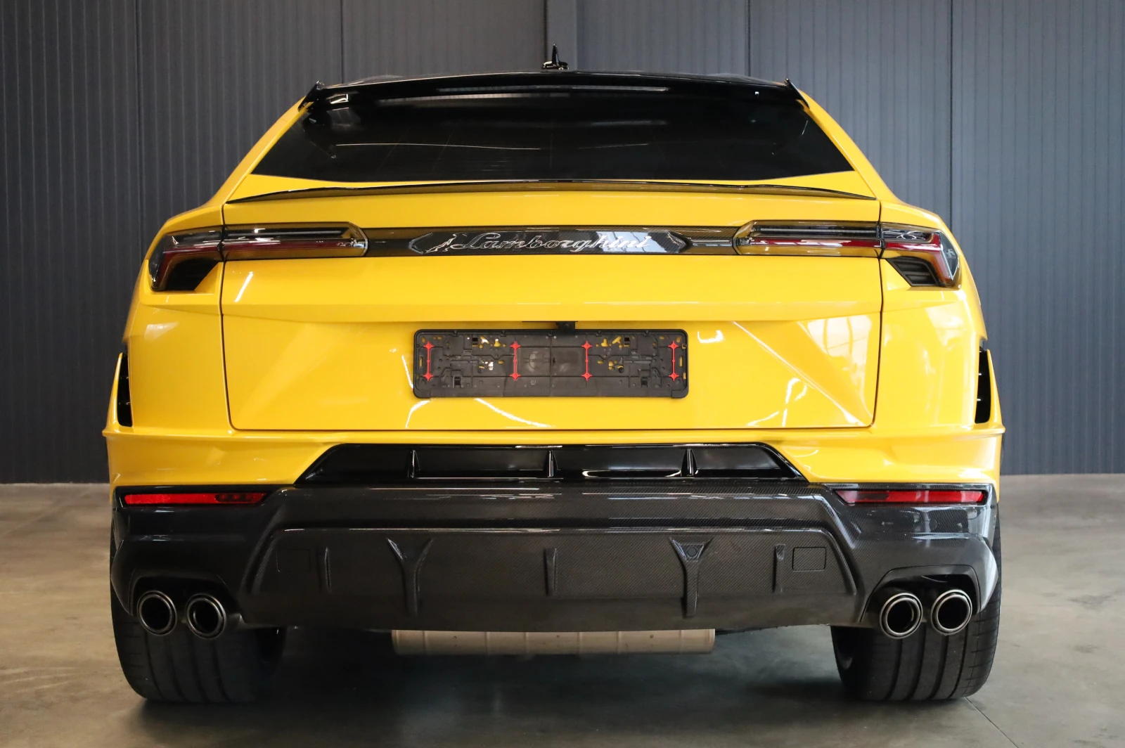 Lamborghini Urus PERFORMANTE* CARBON* CERAMIC* AKRAPOVIC* 23"* , снимка 7 - Автомобили и джипове - 53396858