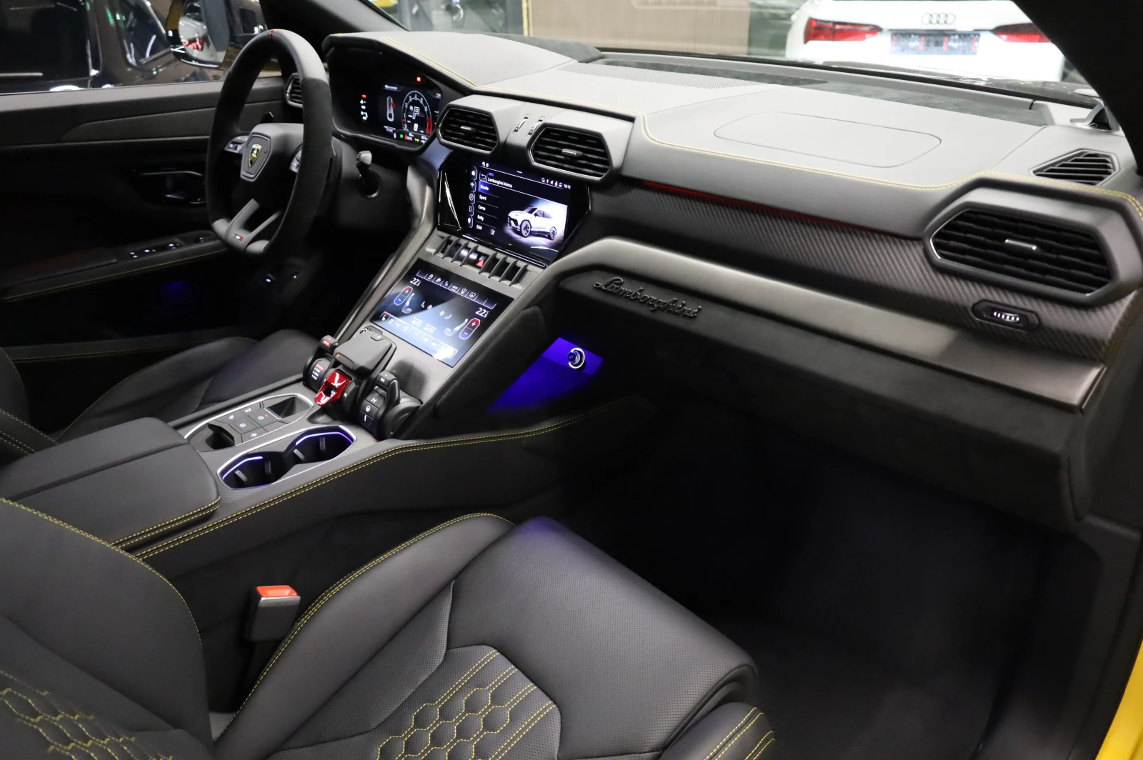 Lamborghini Urus PERFORMANTE* CARBON* CERAMIC* AKRAPOVIC* 23"*  | Mobile.bg � ����������� 16