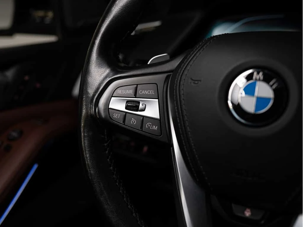 BMW X5 * XDRIVE40I | PREMIUM ENHANCED PKG | PANO | 20 IN , снимка 11 - Автомобили и джипове - 53813399