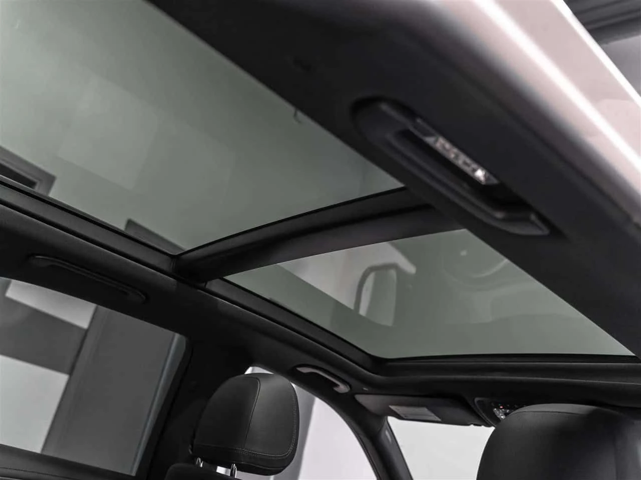 Mercedes-Benz GLE * GLE350 4M * CARFAX * ЦЕНА ДО БГ, снимка 12 - Автомобили и джипове - 54621253