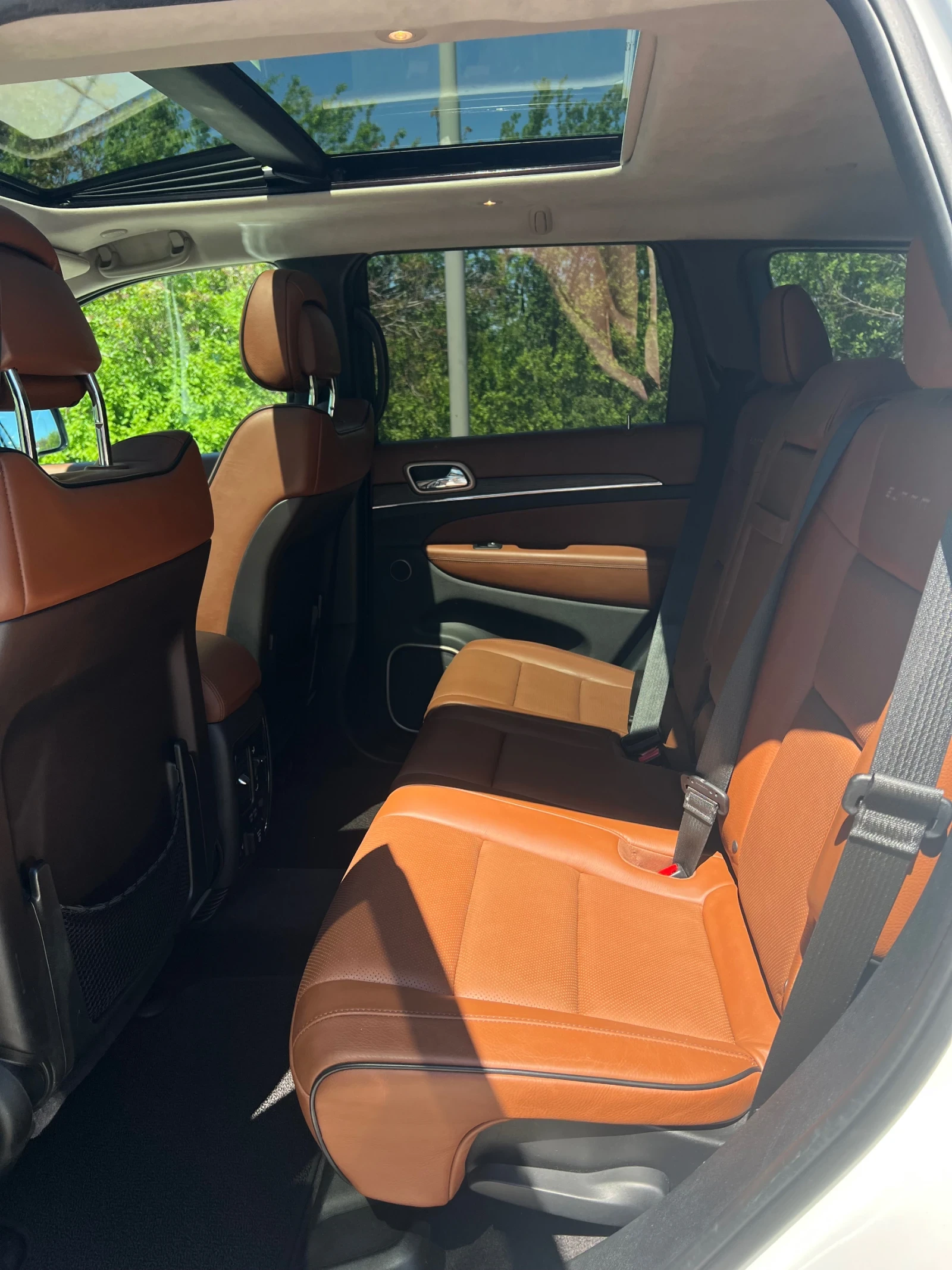 Jeep Grand cherokee 5.7 Summit, снимка 12 - Автомобили и джипове - 54700565