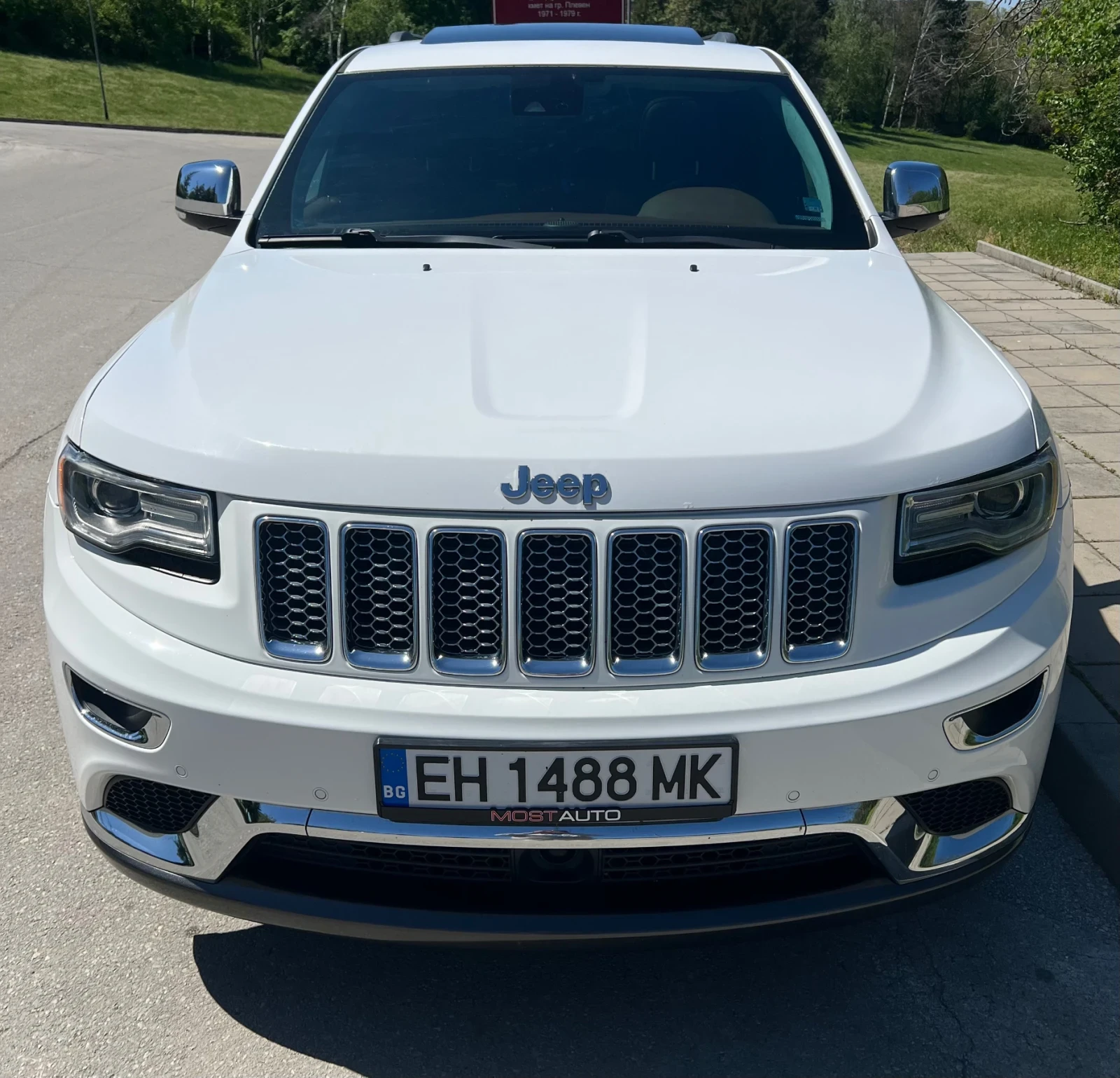 Jeep Grand cherokee 5.7 Summit