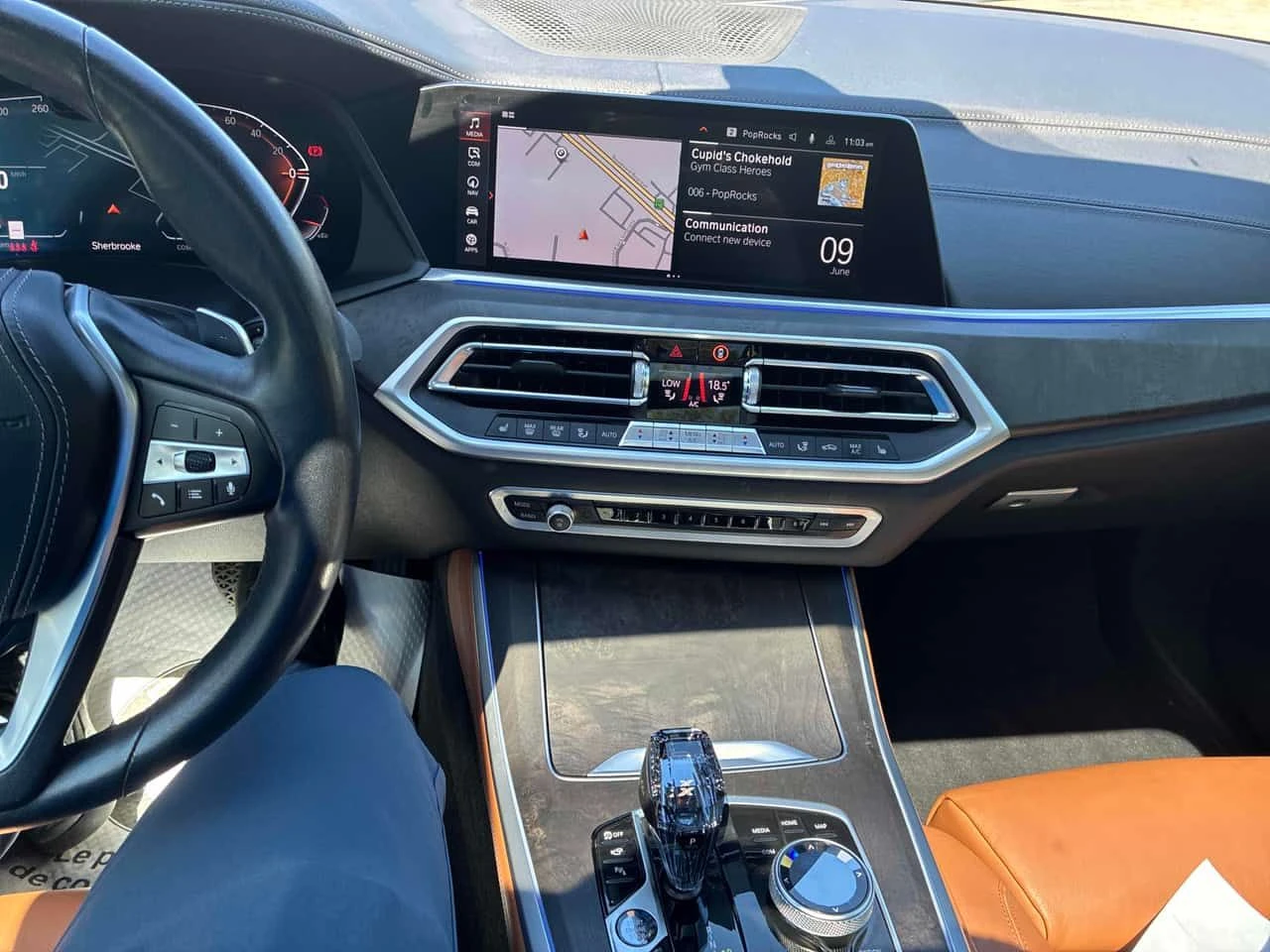 BMW X5 * xDrive40i * ПОДГРЕВИ * 360 * PANO * CARFAX, снимка 9 - Автомобили и джипове - 54840940