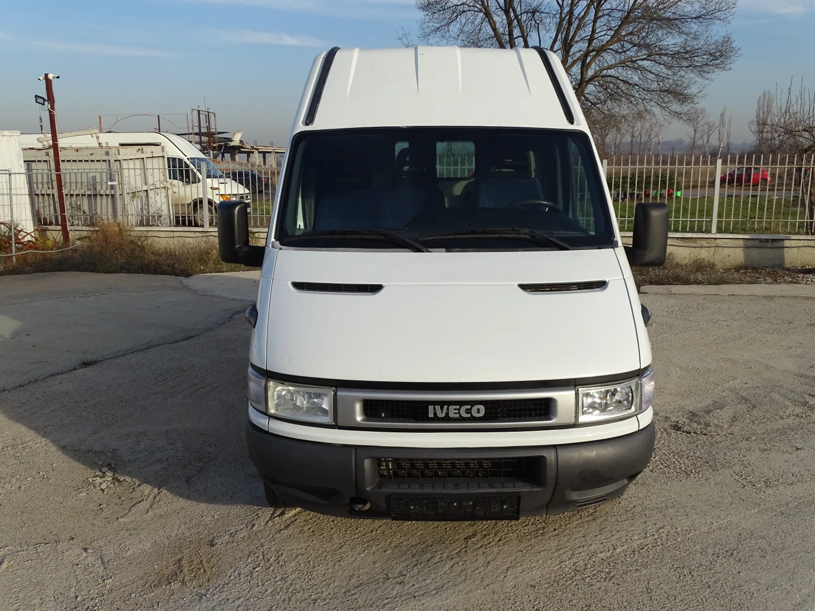 Iveco Daily 35C14 3.0HPI * * КЛИМАТИК* *  - изображение 2