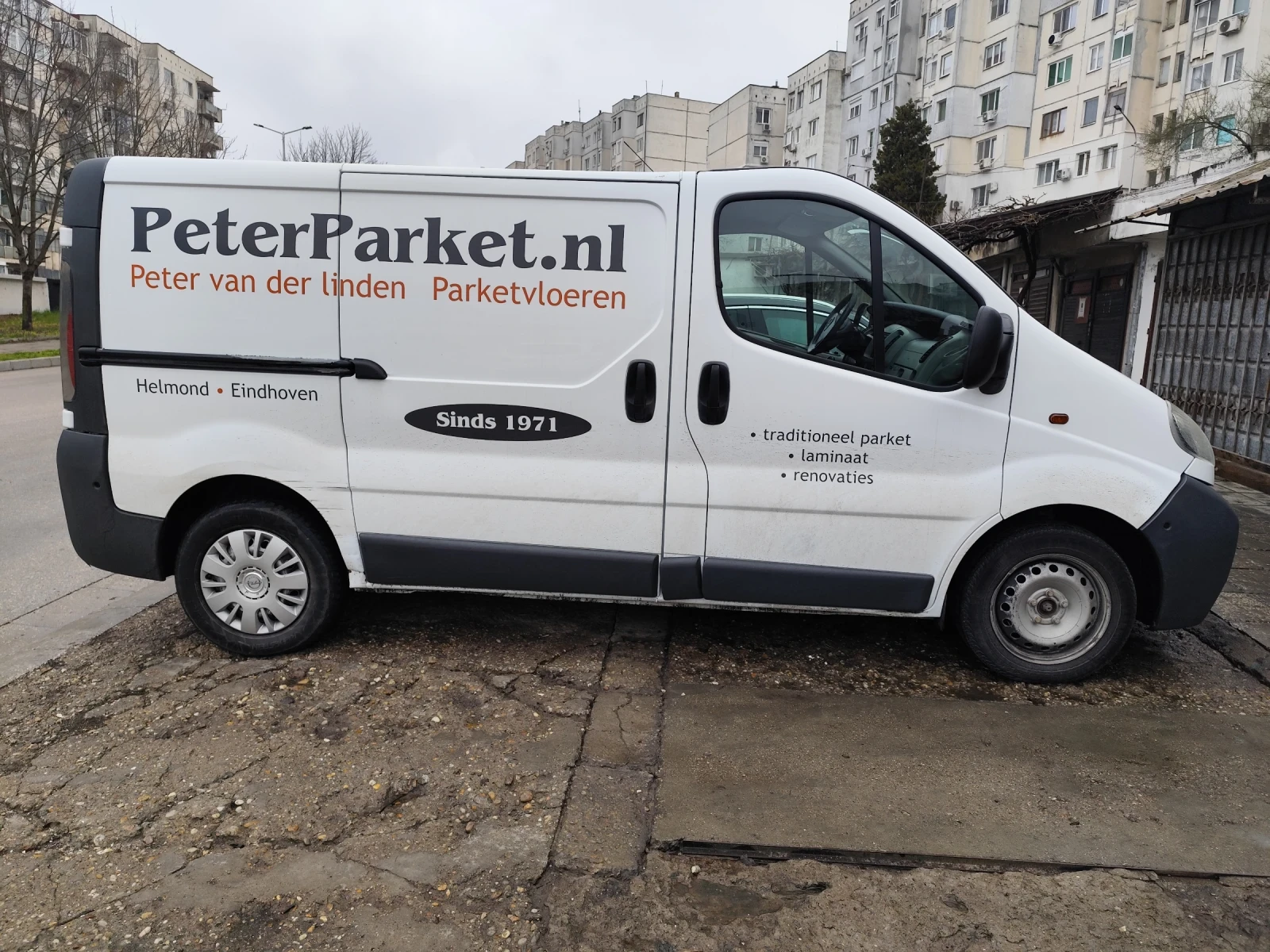 Opel Vivaro 1.9/ 101hp/ 6 speed, снимка 2 - Бусове и автобуси - 53936457