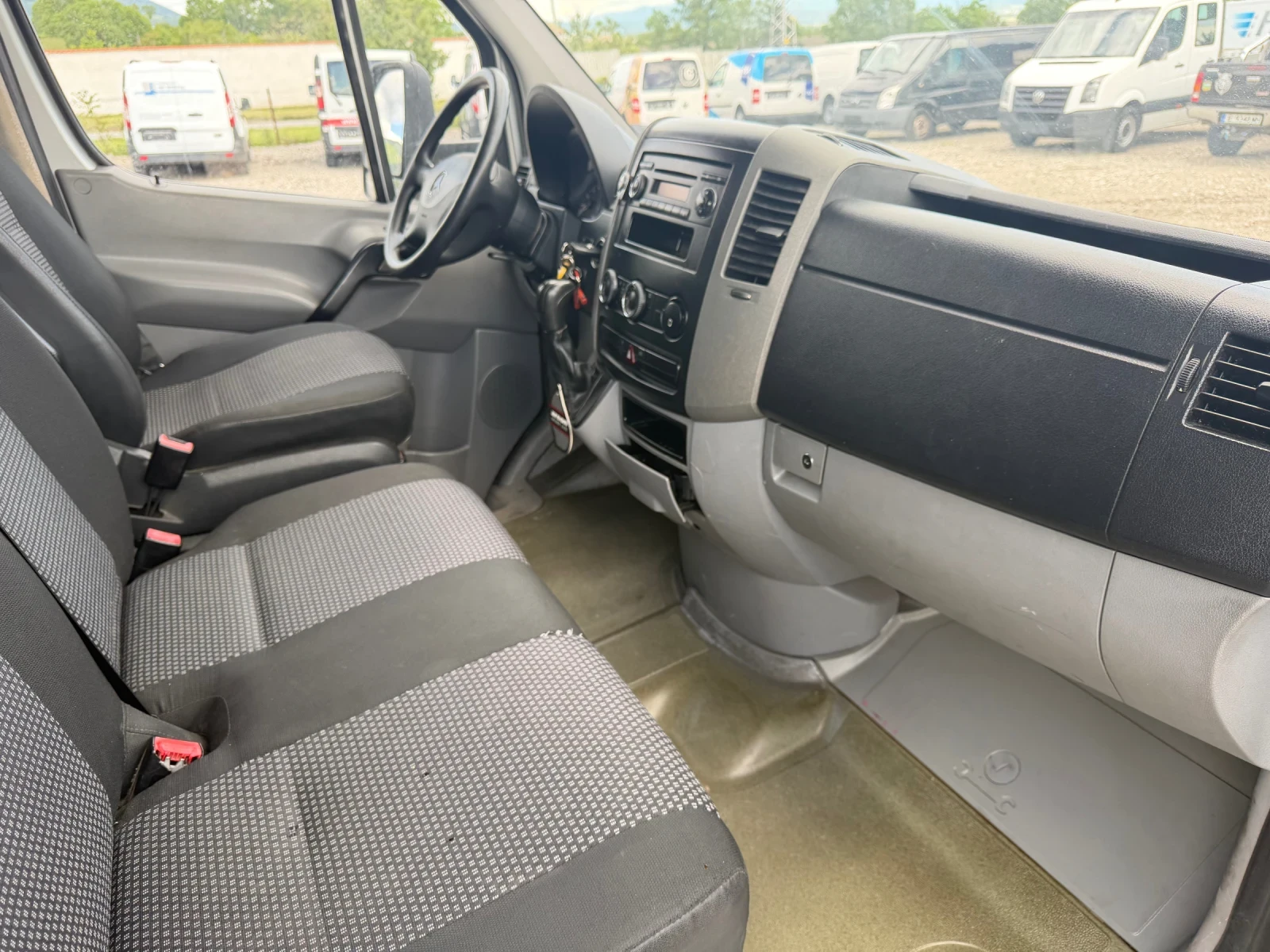 Mercedes-Benz Sprinter 518-3.0!ДВ.ГУМА!П.БОРД!ДО3.5Т!, снимка 15 - Бусове и автобуси - 54621921