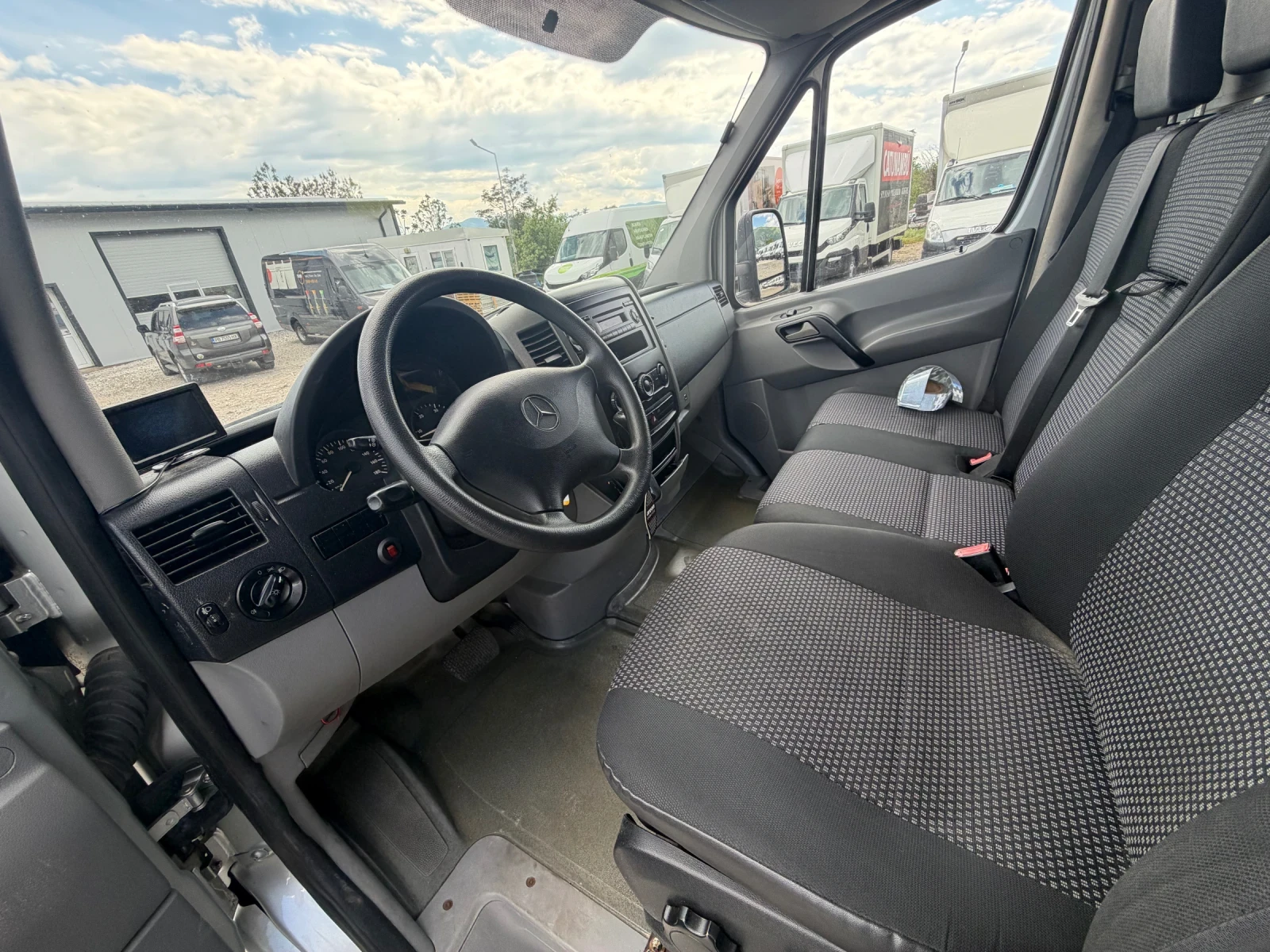 Mercedes-Benz Sprinter 518-3.0!ДВ.ГУМА!П.БОРД!ДО3.5Т!, снимка 10 - Бусове и автобуси - 54621921