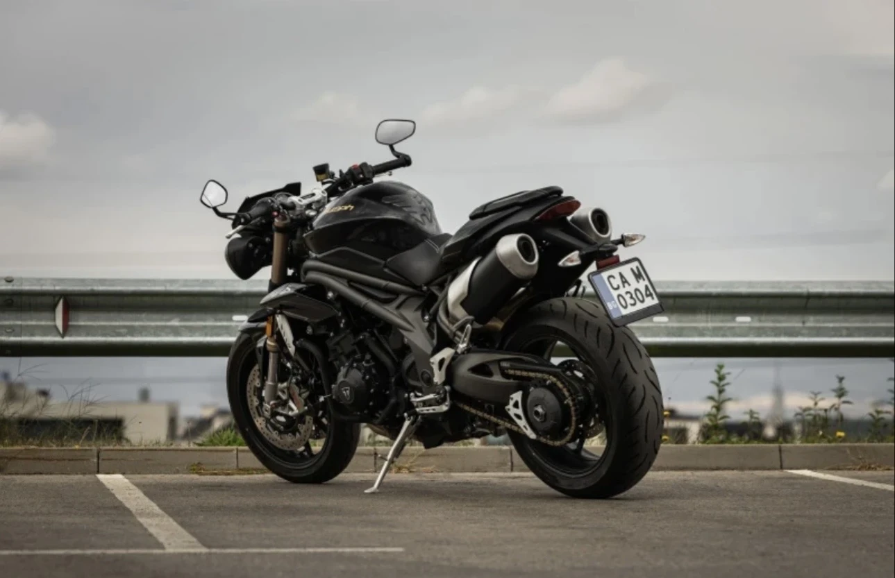 Triumph Speed Triple 1050S, снимка 3 - Мотоциклети и мототехника - 54493465