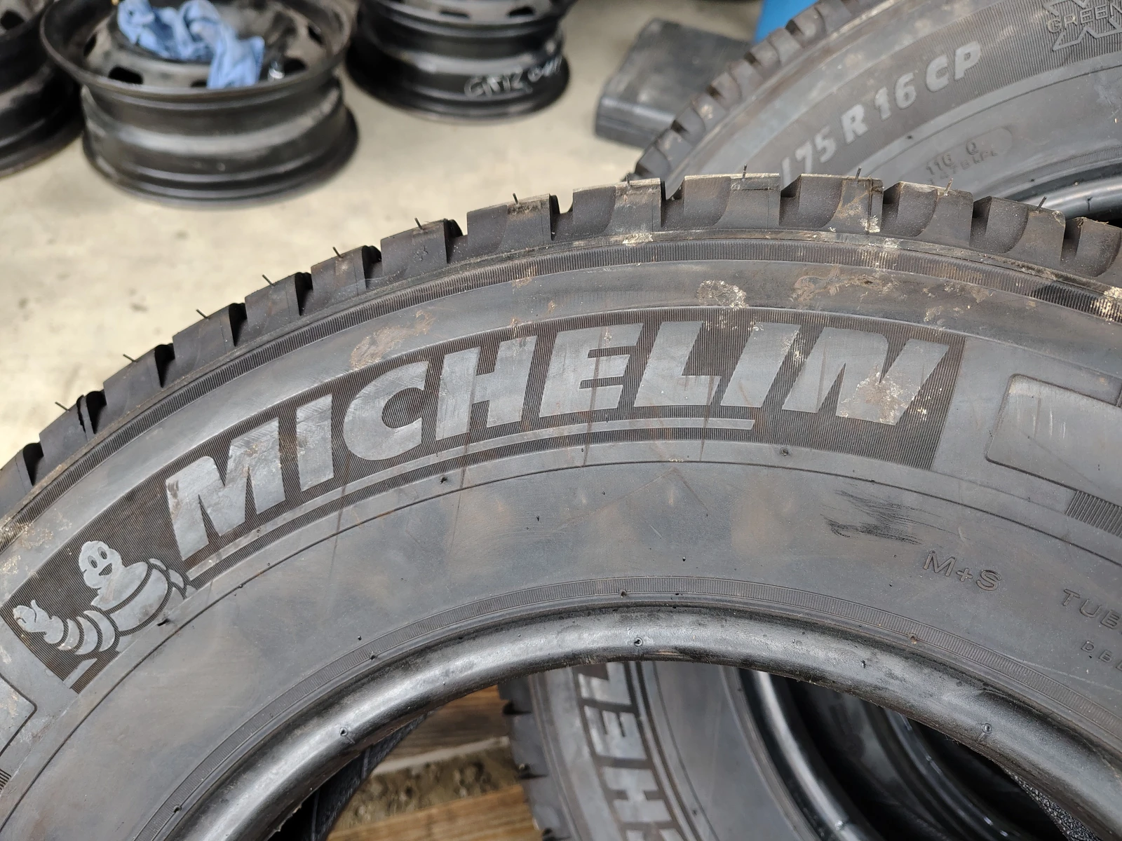 Гуми Летни 225/75R16, снимка 4 - Гуми и джанти - 55841194