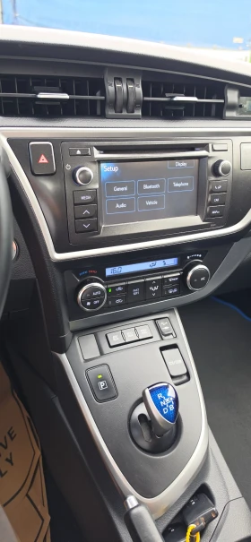 Toyota Auris 1.8 Hybrid, снимка 14