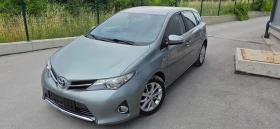 Toyota Auris 1.8 Hybrid, снимка 2
