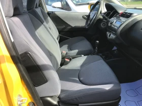 Обява за продажба на Honda Jazz 1.4i-83кс.-Face-климатроник ~5 390 лв. - изображение 8 | Auto.bg Обява за продажба на Honda Jazz 1.4i-83кс.-Face-климатроник ~5 390 лв. - изображение 8
