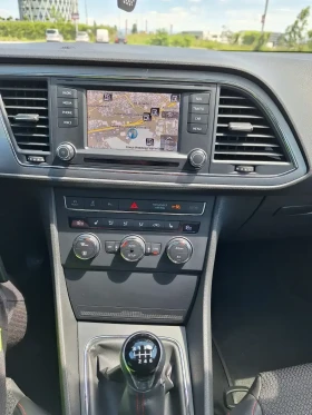 Seat Leon 2.0 TDI FR PANO, снимка 8