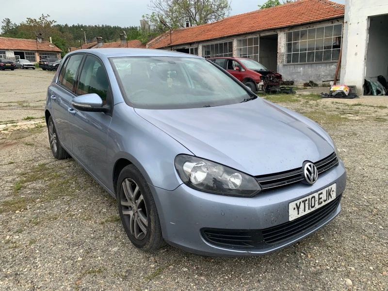 VW Golf 1.6tdi 105hp, снимка 1 - Автомобили и джипове - 41989629