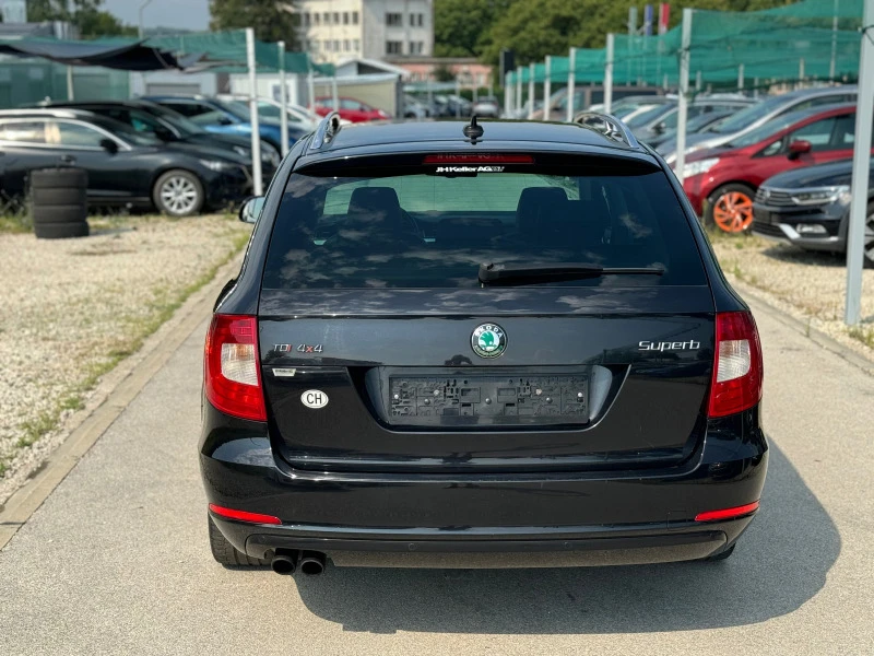 Skoda Superb  2.0TDI 4X4 Швейцария , снимка 6 - Автомобили и джипове - 46647120