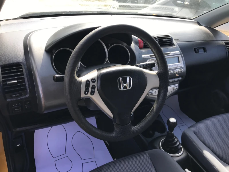 Honda Jazz 1.4i-83кс.-Face-климатроник, снимка 14 - Автомобили и джипове - 47554055
