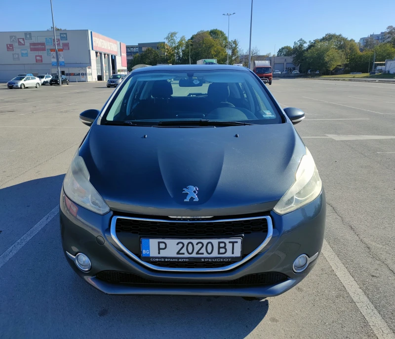 Peugeot 208, снимка 6 - Автомобили и джипове - 47586795