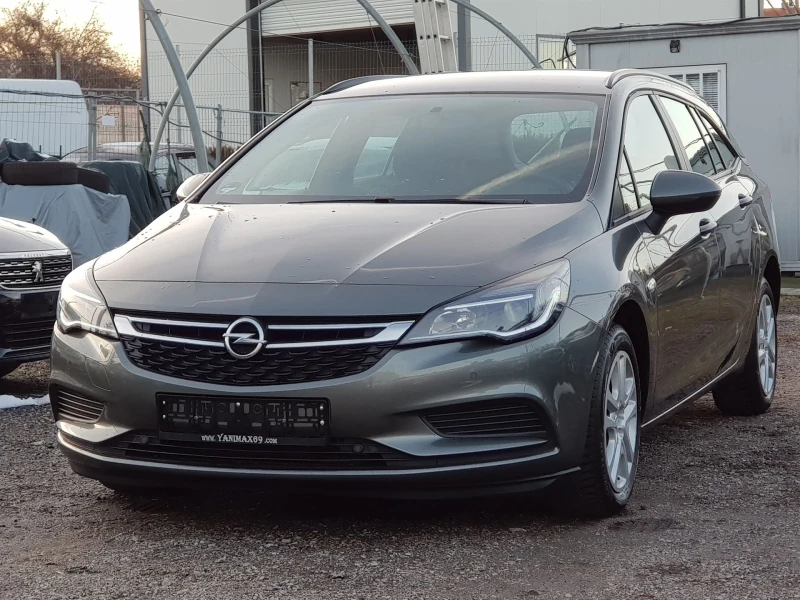 Opel Astra 1.6 CDTI, снимка 2 - Автомобили и джипове - 48236374