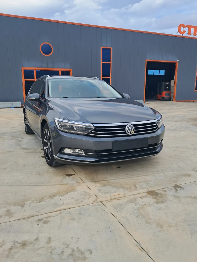 VW Passat 2.0TDI* HighLine* DSG* Digital, снимка 1 - Автомобили и джипове - 48448760