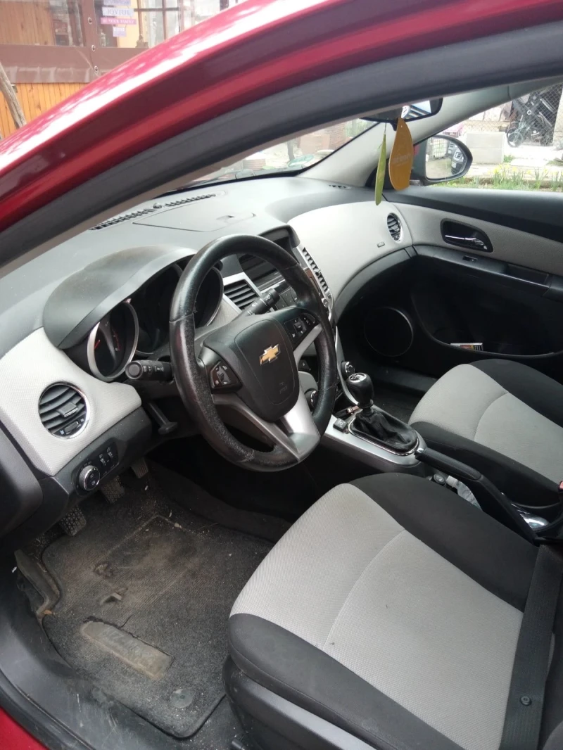 Chevrolet Cruze, снимка 5 - Автомобили и джипове - 49607593