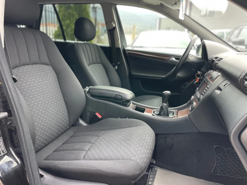 Mercedes-Benz C 200 Kompressor, снимка 7 - Автомобили и джипове - 49739047