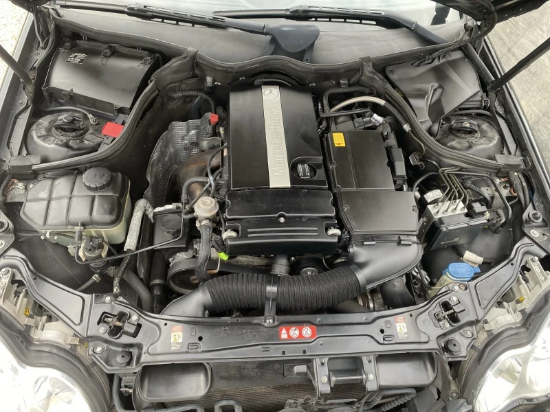 Mercedes-Benz C 200 Kompressor, снимка 17 - Автомобили и джипове - 49739047