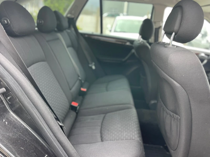 Mercedes-Benz C 200 Kompressor, снимка 10 - Автомобили и джипове - 49739047