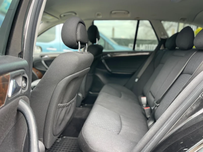 Mercedes-Benz C 200 Kompressor, снимка 9 - Автомобили и джипове - 49739047