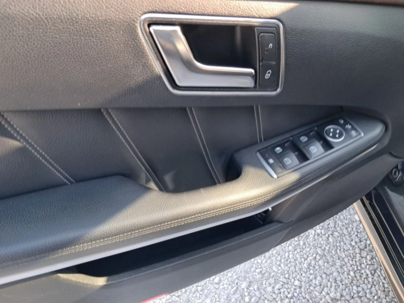 Mercedes-Benz 220 2.20CDI BLUETEC , снимка 8 - Автомобили и джипове - 51017836