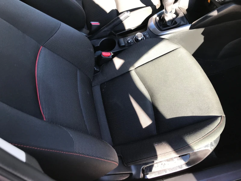 Mazda 2 1.5I HYBRID , снимка 5 - Автомобили и джипове - 51941704