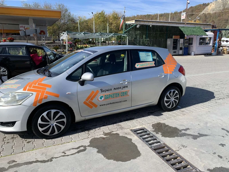 Toyota Auris, снимка 3 - Автомобили и джипове - 52730985