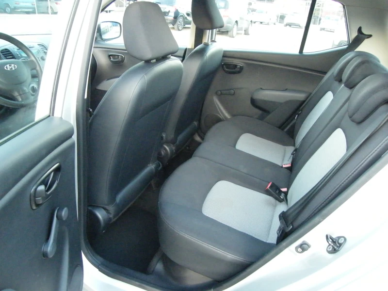 Hyundai I10 1.1i GAZ инжекцион, снимка 12 - Автомобили и джипове - 52830440