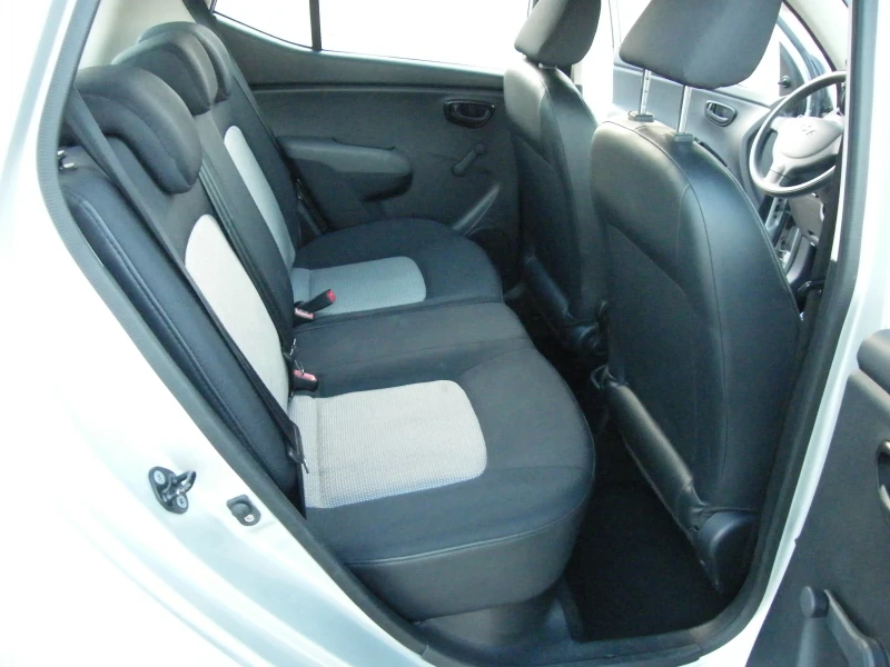Hyundai I10 1.1i GAZ инжекцион, снимка 14 - Автомобили и джипове - 52830440