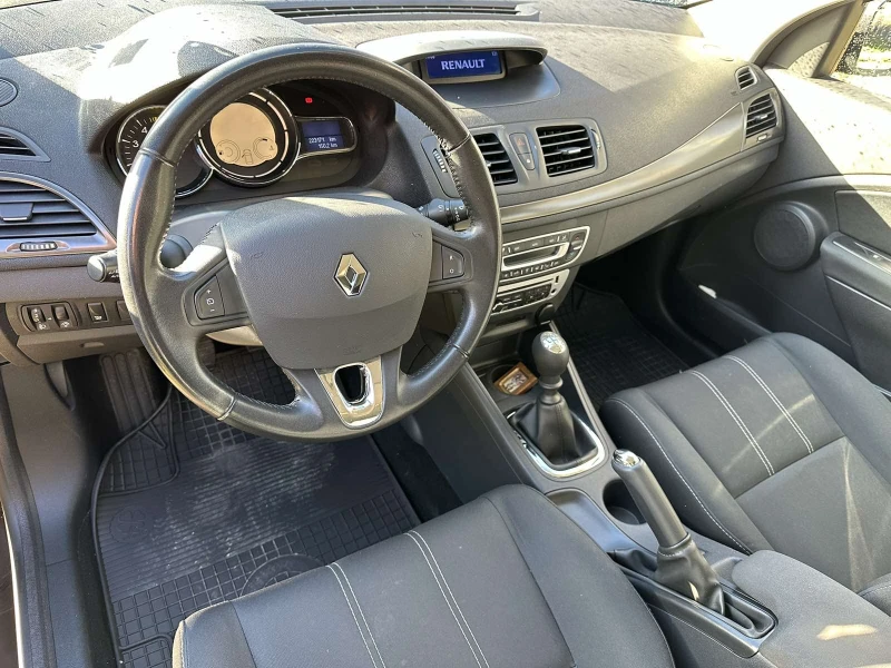 Renault Megane III, снимка 5 - Автомобили и джипове - 52845074